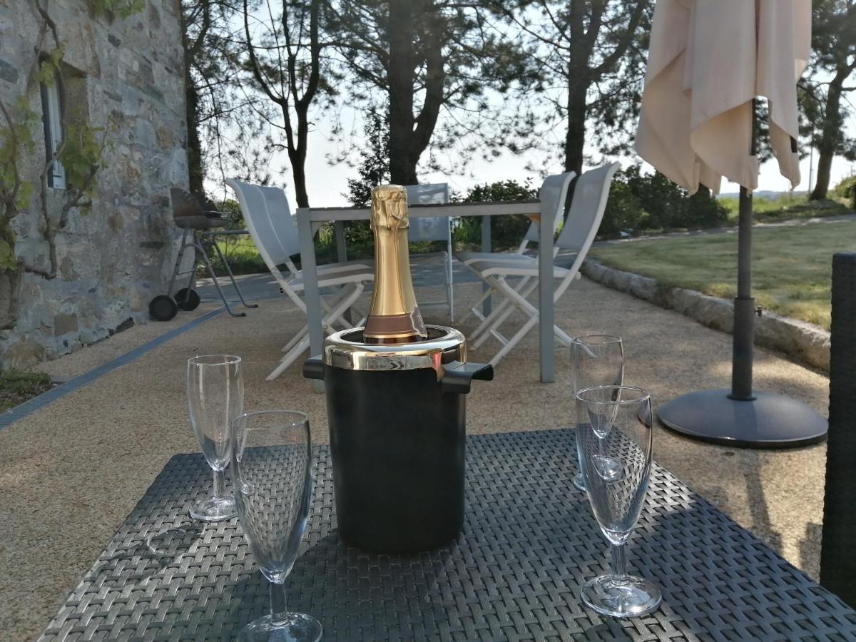 Gite De Pennenez Plomodiern Esterno foto